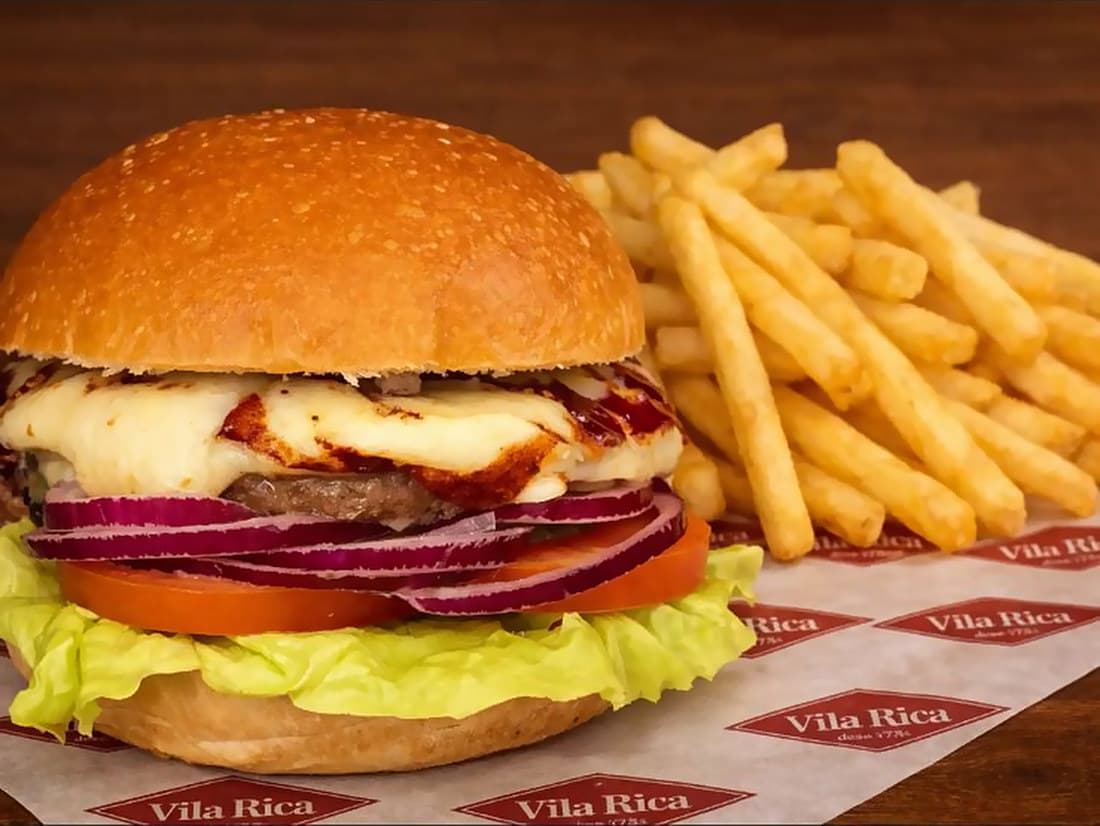 V- Salada + Fritas + 1 Molho da Casa