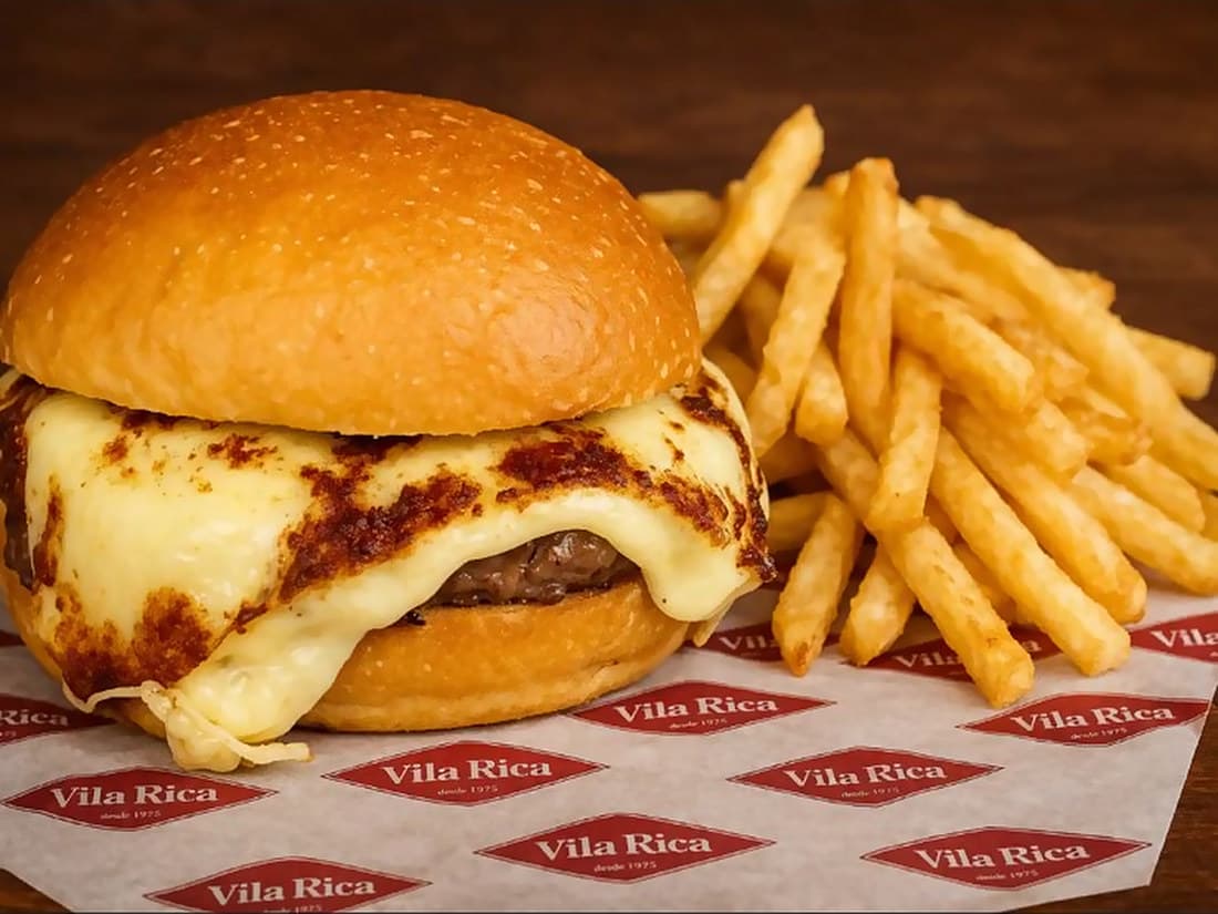 V- Triple Cheese + Fritas + 1 Molho da Casa