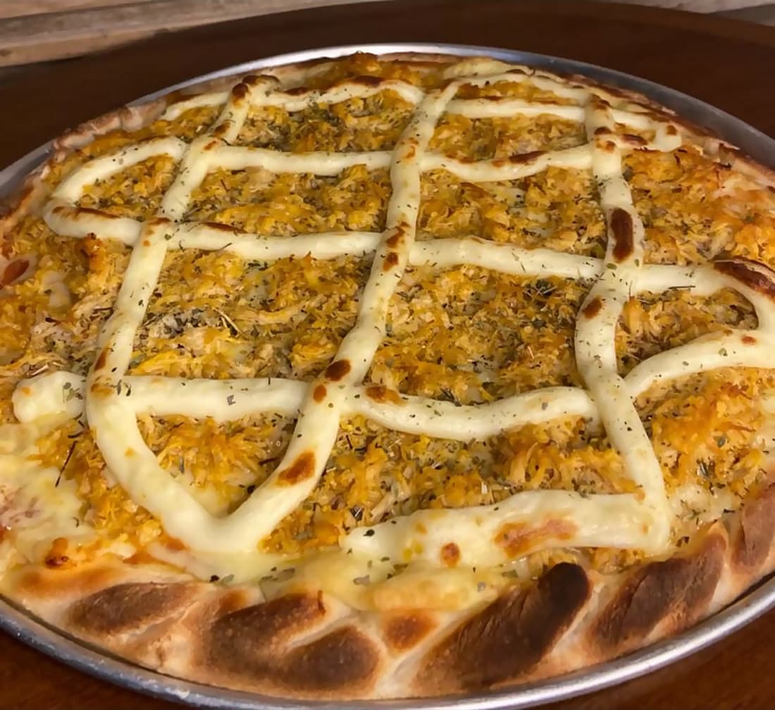 Pizza Frango com Catupiry Grande (35cm)
